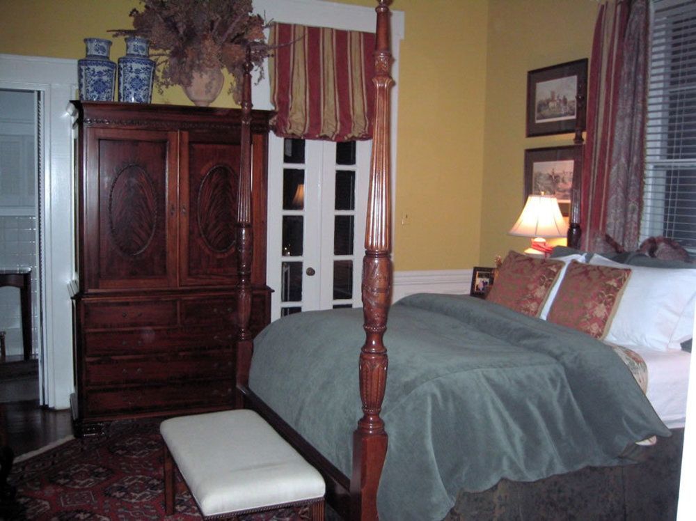 Belle Oaks Inn Gonzales Екстер'єр фото